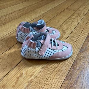 Robeez Soft Sole Sneakers NWOB 18-24